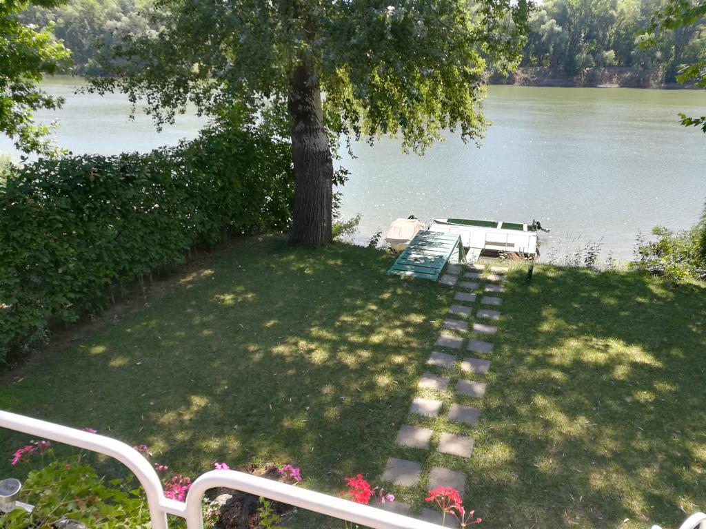 Tiszavirag Nyaralohaz Villa Seghedin Exterior foto