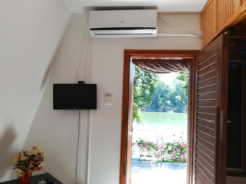 Tiszavirag Nyaralohaz Villa Seghedin Exterior foto